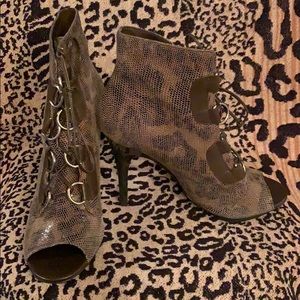High heel Open toe boot